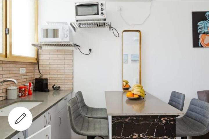 Bat Yam On The Beach Apartman Kültér fotó
