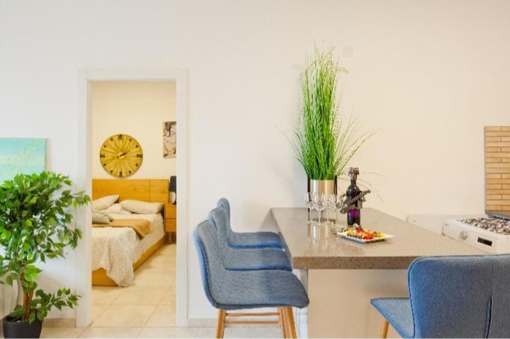 Bat Yam On The Beach Apartman Kültér fotó
