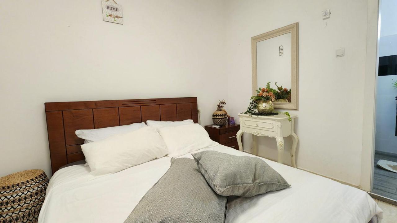 Bat Yam On The Beach Apartman Kültér fotó