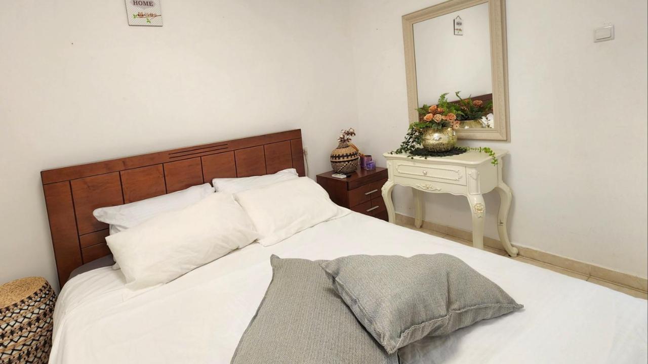 Bat Yam On The Beach Apartman Kültér fotó